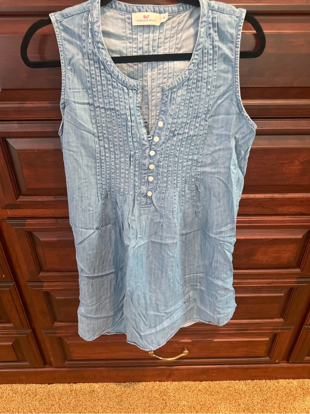 Vineyard Vines Light Blue Sleeveless Chambray Pintuck Top